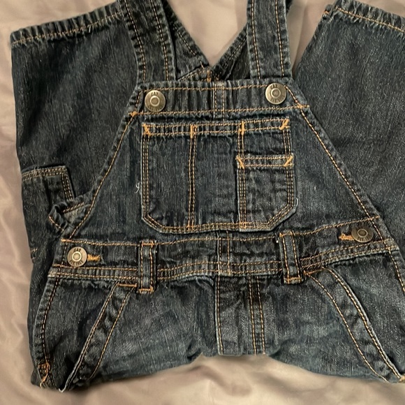 Baby Gap Denim Overalls size 12-18 months - Picture 4 of 5